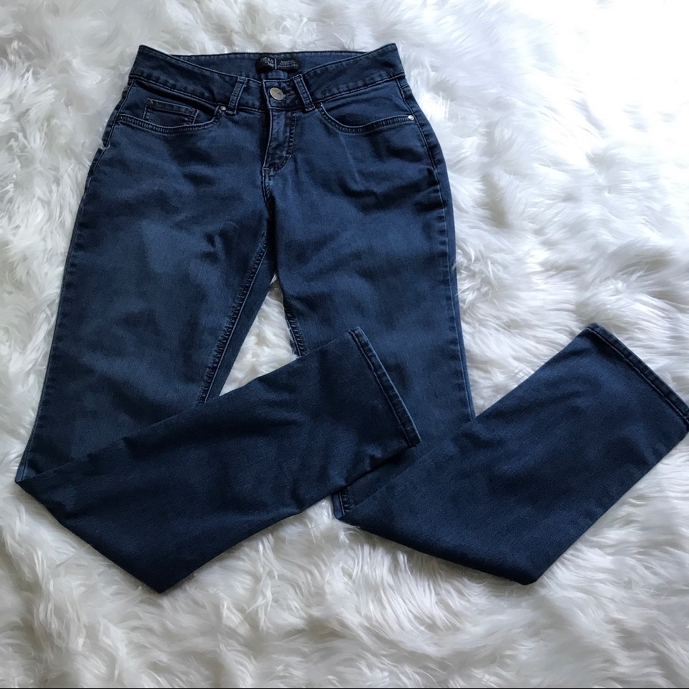 Riders by Lee Midrise Slim Blue Wash Size 8